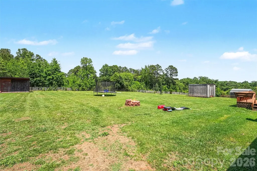 129 Laura Road Mooresville NC 28117