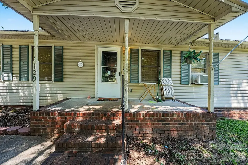 129 Laura Road Mooresville NC 28117