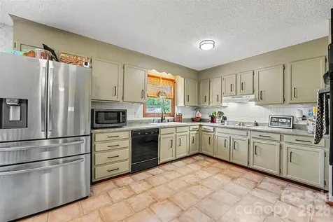 129 Laura Road Mooresville NC 28117