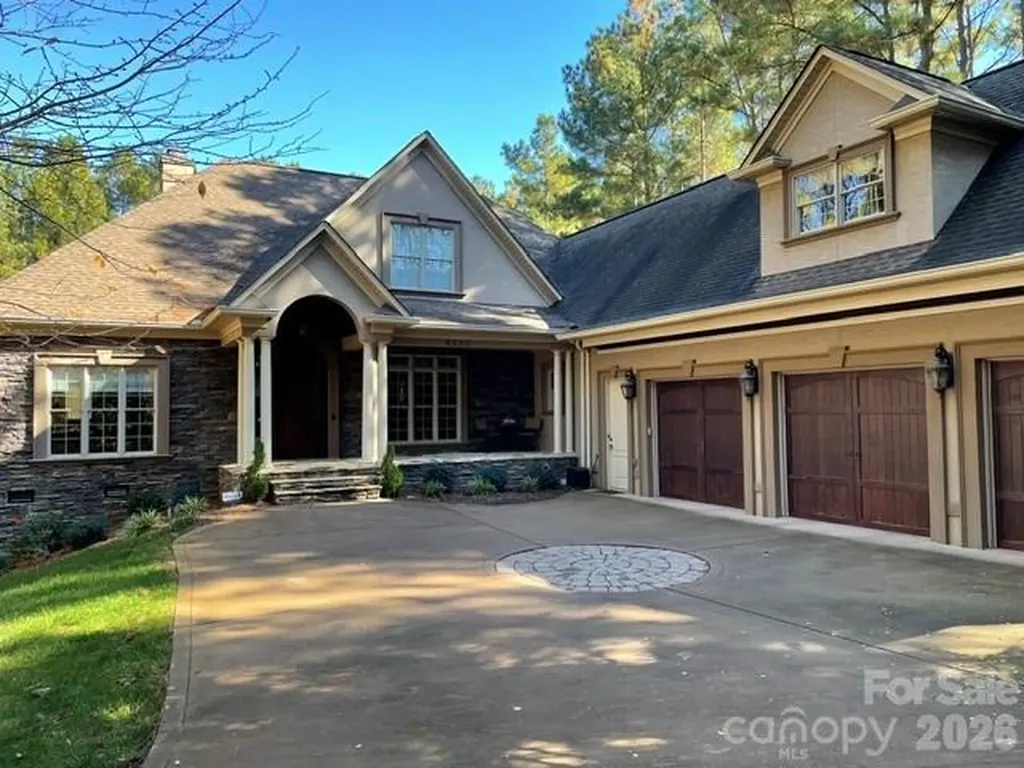 6830 Goose Point Drive Denver NC 28037