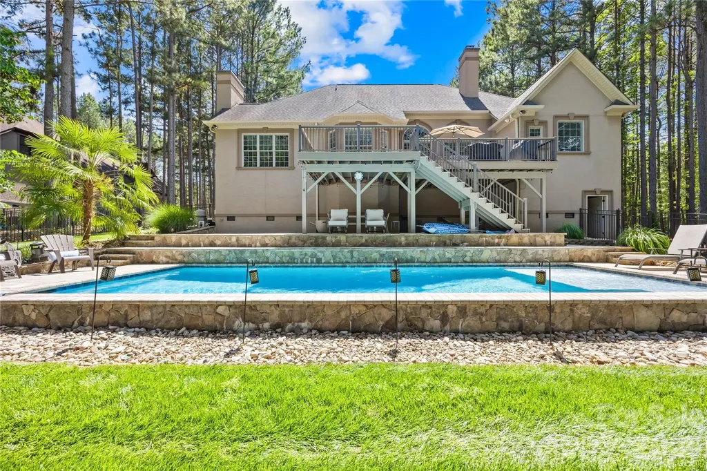 6830 Goose Point Drive Denver NC 28037