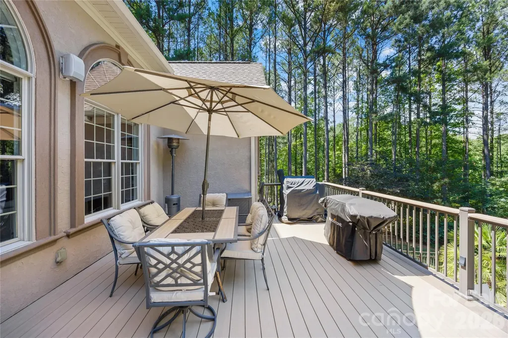 6830 Goose Point Drive Denver NC 28037