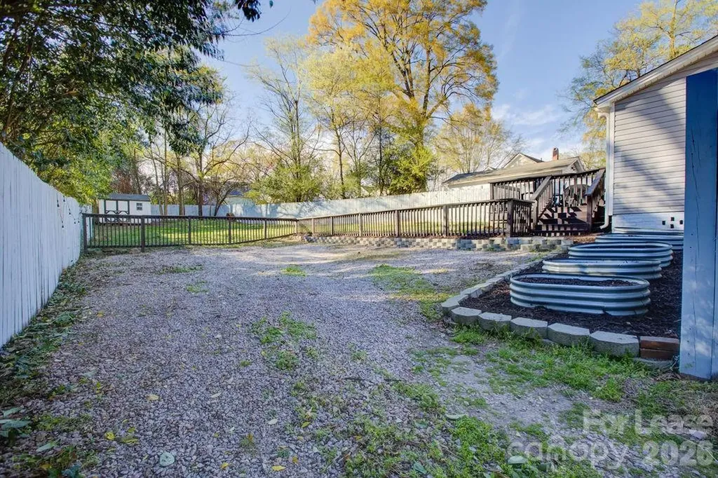 419 N East Avenue Kannapolis NC 28083