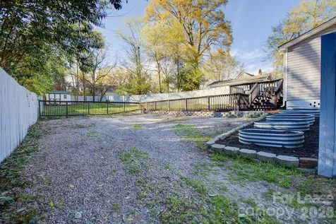 419 N East Avenue Kannapolis NC 28083