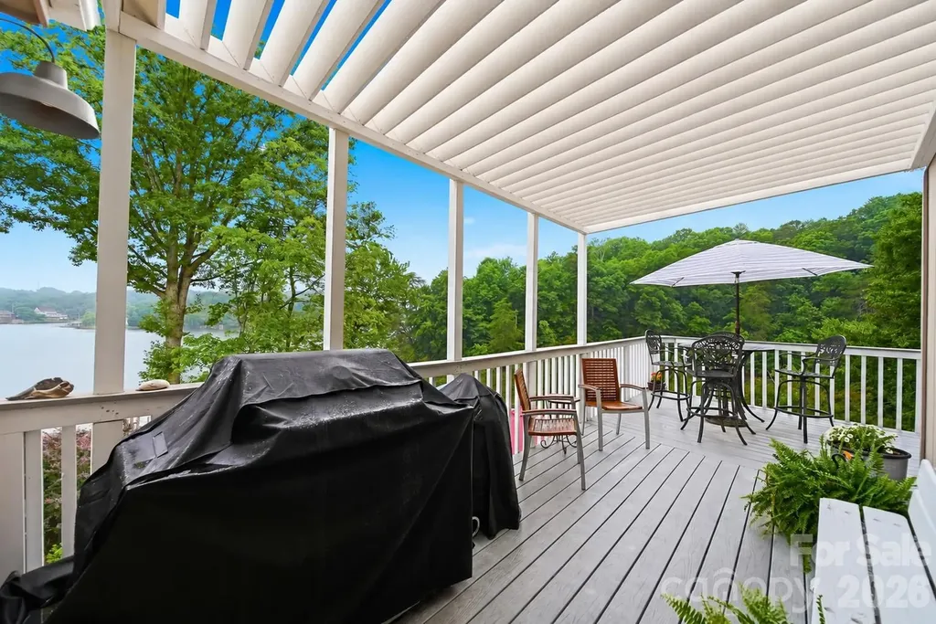 140 Williams Cove Lane Taylorsville NC 28681