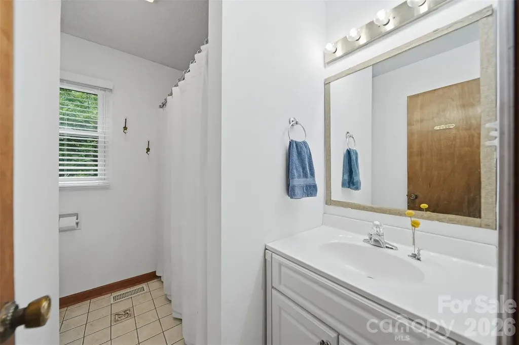 140 Williams Cove Lane Taylorsville NC 28681