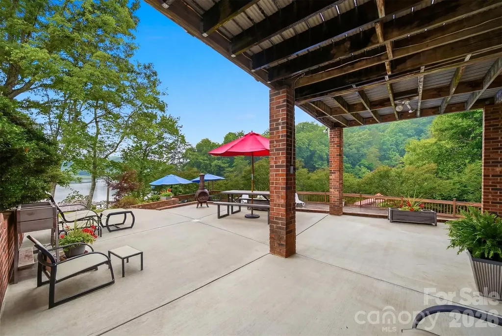 140 Williams Cove Lane Taylorsville NC 28681