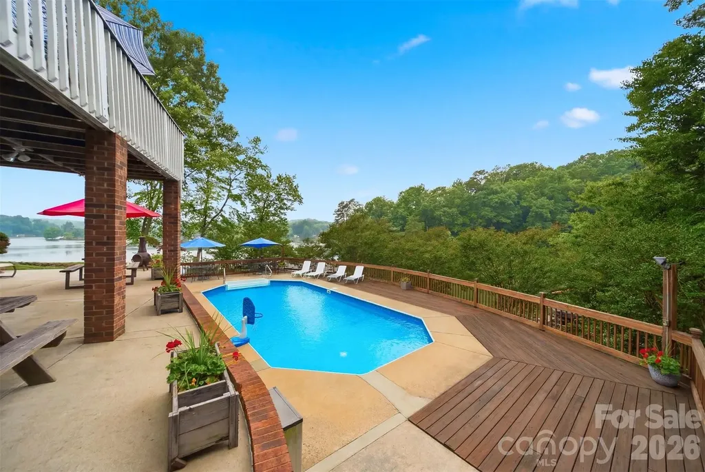 140 Williams Cove Lane Taylorsville NC 28681