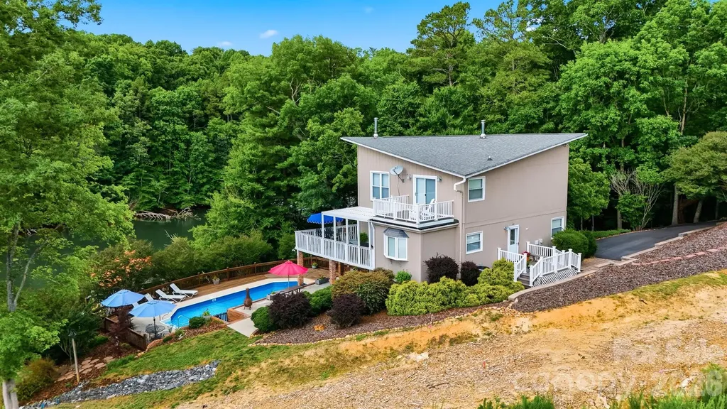 140 Williams Cove Lane Taylorsville NC 28681
