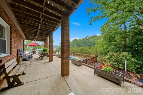 140 Williams Cove Lane Taylorsville NC 28681