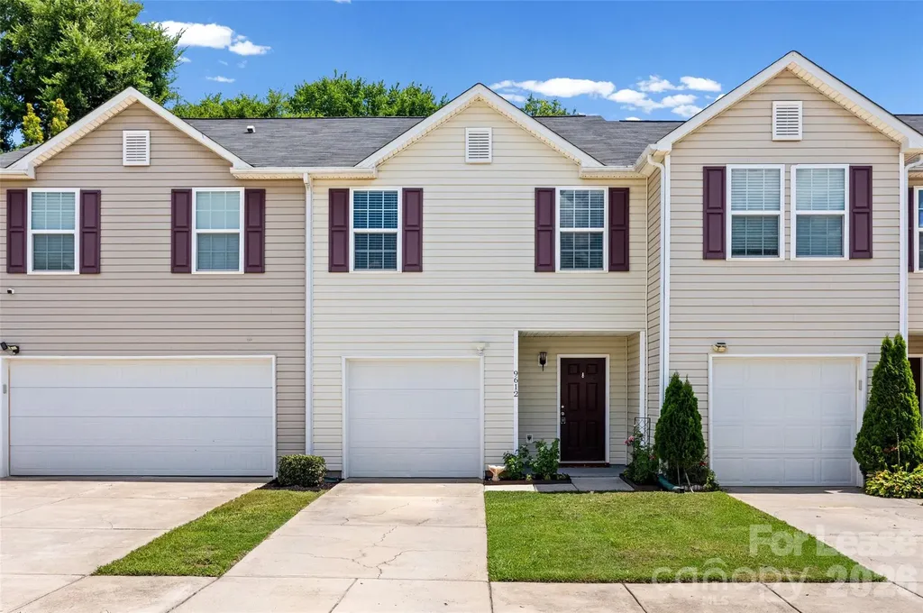 9612 Brackenview Court Charlotte NC 28214