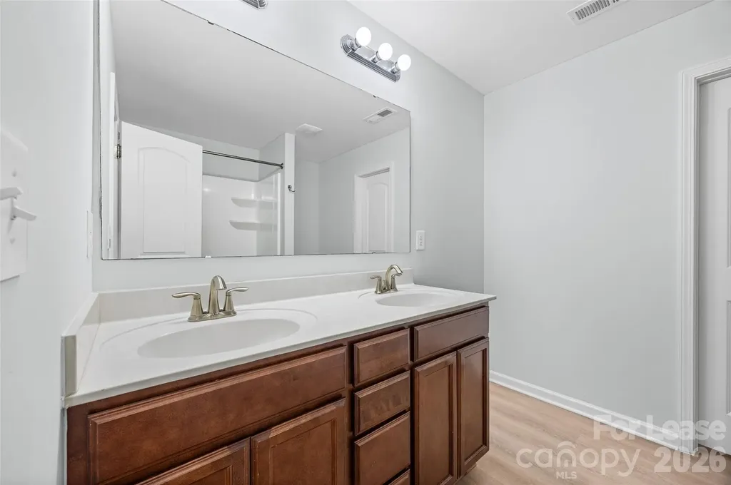 9612 Brackenview Court Charlotte NC 28214
