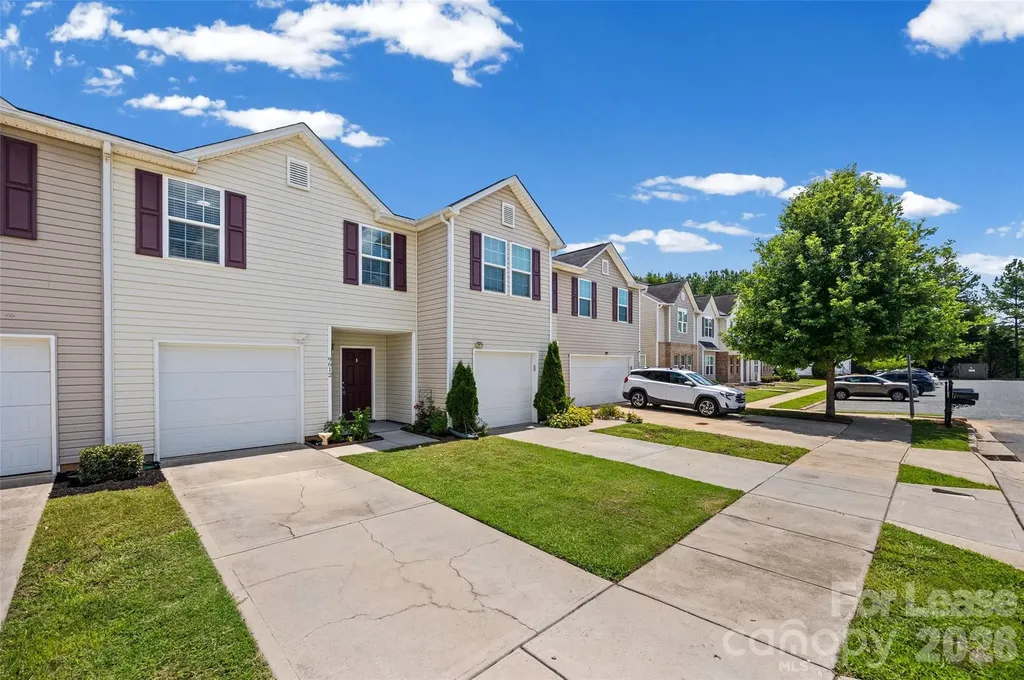 9612 Brackenview Court Charlotte NC 28214