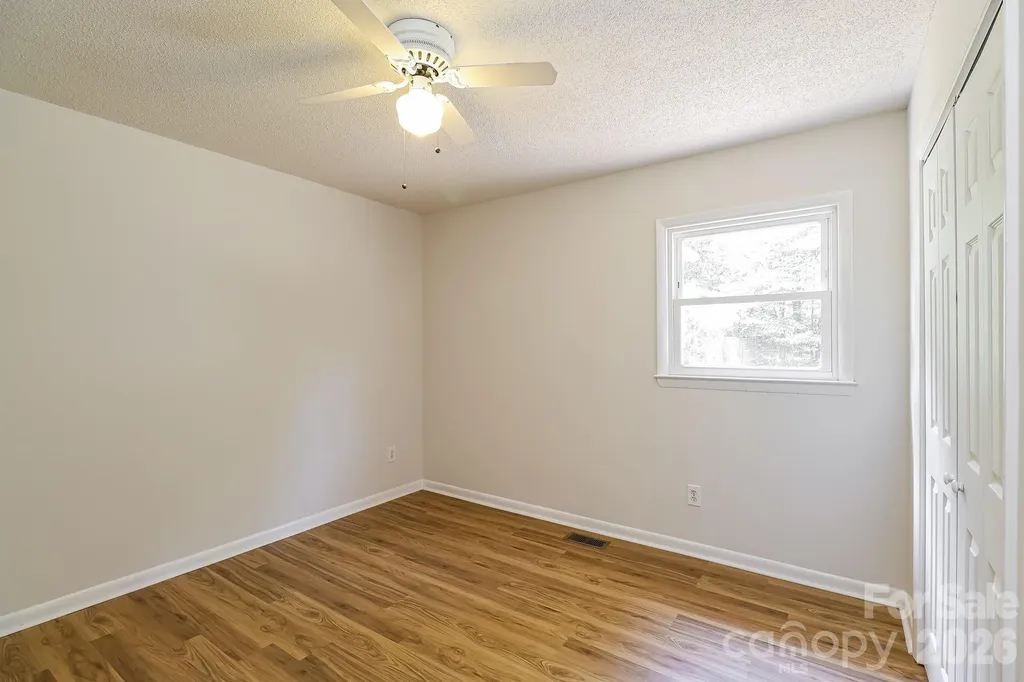 1848 Twain Street Newton NC 28658