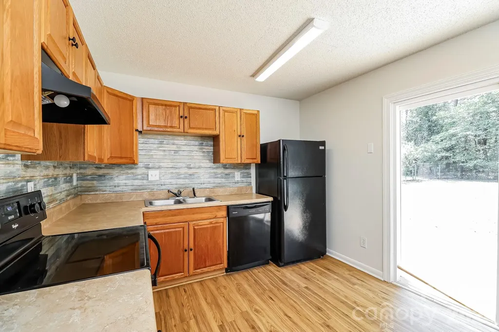 1848 Twain Street Newton NC 28658