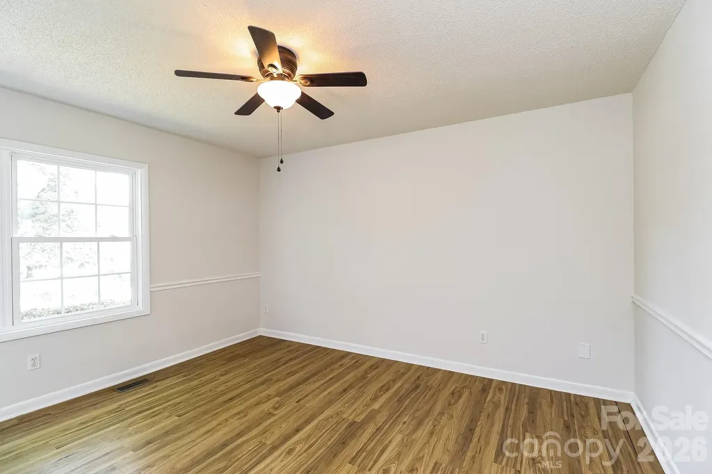 1848 Twain Street Newton NC 28658