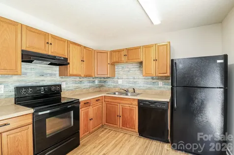 1848 Twain Street Newton NC 28658