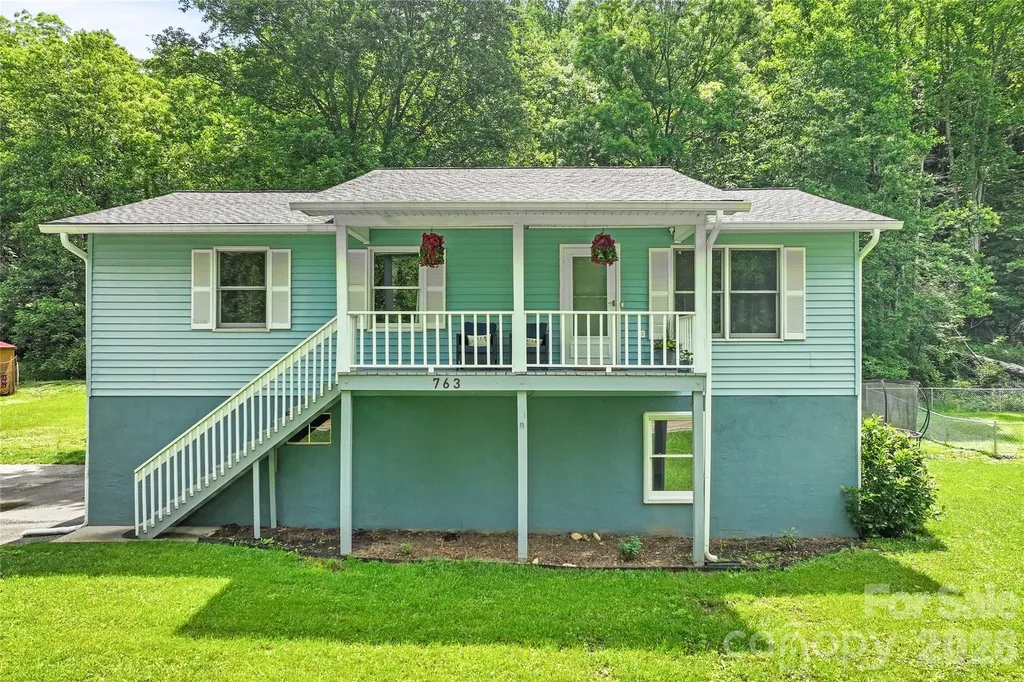 763 Bee Tree Road Swannanoa NC 28778