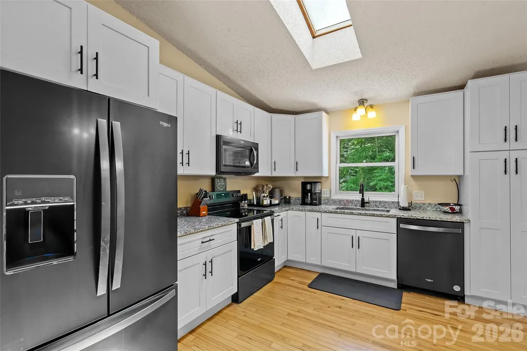 763 Bee Tree Road Swannanoa NC 28778