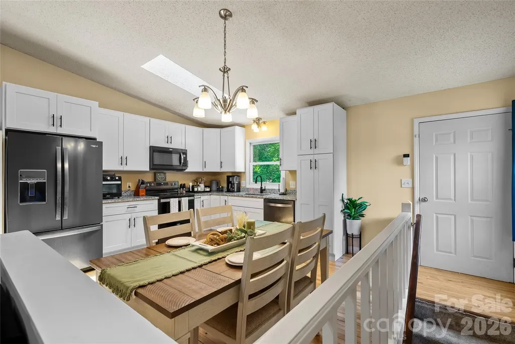 763 Bee Tree Road Swannanoa NC 28778