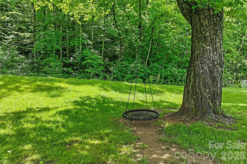 763 Bee Tree Road Swannanoa NC 28778