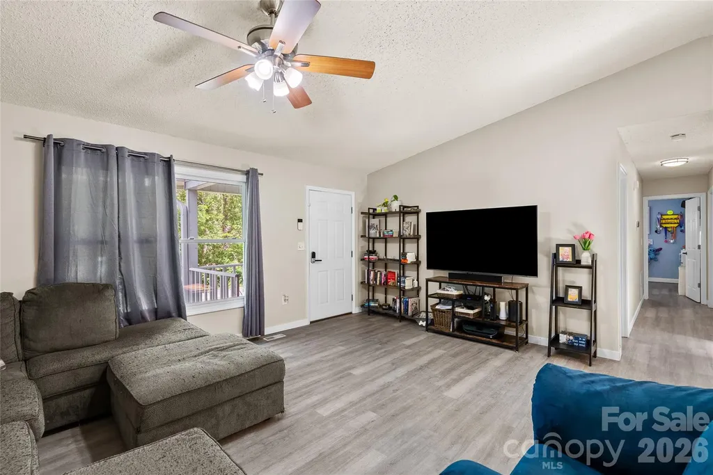 763 Bee Tree Road Swannanoa NC 28778