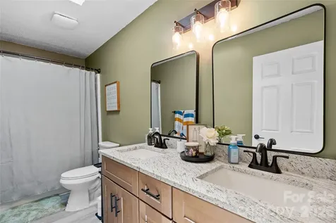 763 Bee Tree Road Swannanoa NC 28778