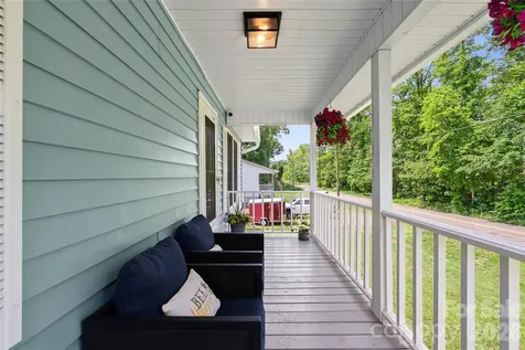 763 Bee Tree Road Swannanoa NC 28778