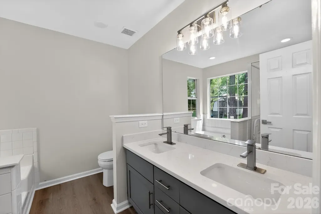 1545 Bear Mountain Road Charlotte NC 28214