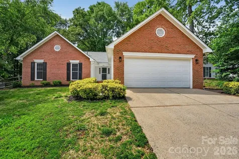 1545 Bear Mountain Road Charlotte NC 28214