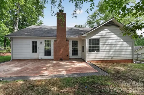 1545 Bear Mountain Road Charlotte NC 28214