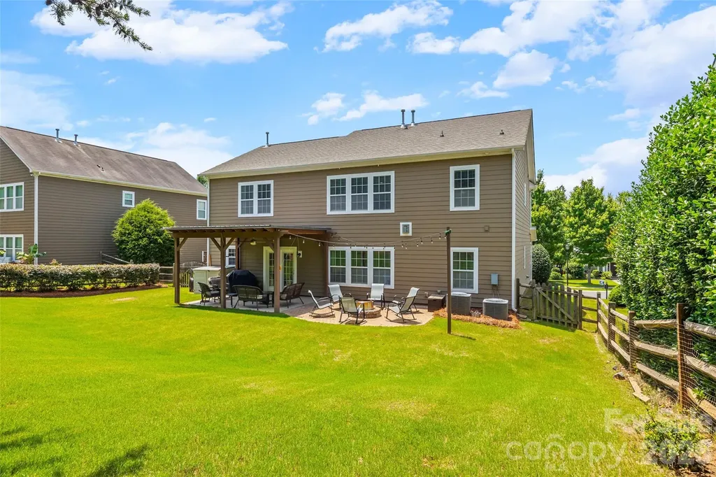 16846 Rudence Court Charlotte NC 28278