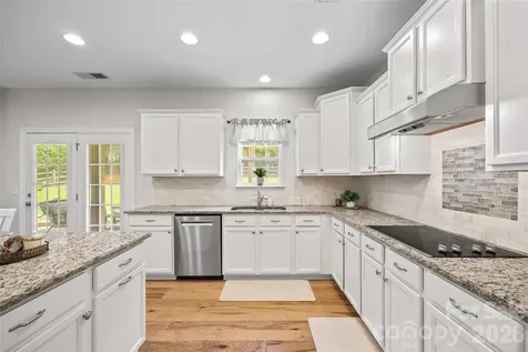 16846 Rudence Court Charlotte NC 28278
