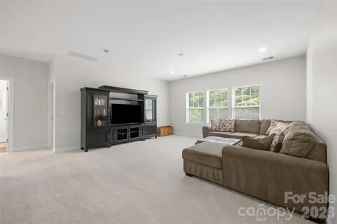 16846 Rudence Court Charlotte NC 28278