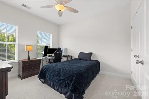 16846 Rudence Court Charlotte NC 28278