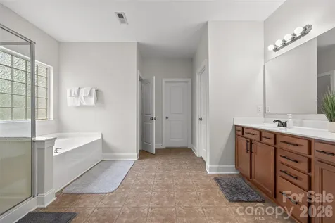 16846 Rudence Court Charlotte NC 28278