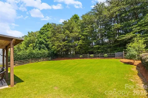 16846 Rudence Court Charlotte NC 28278