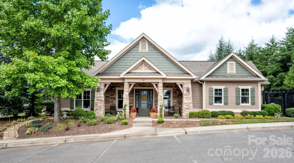 45 Dreambird Drive Leicester NC 28748