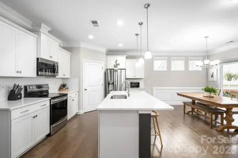 45 Dreambird Drive Leicester NC 28748