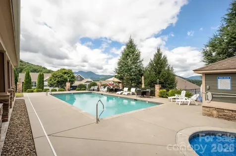 45 Dreambird Drive Leicester NC 28748
