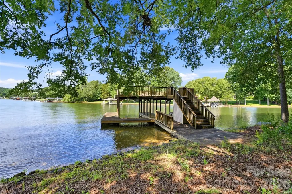 108 Wyndham Cove Cherryville NC 28021