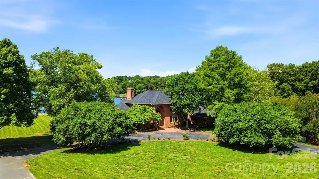 108 Wyndham Cove Cherryville NC 28021