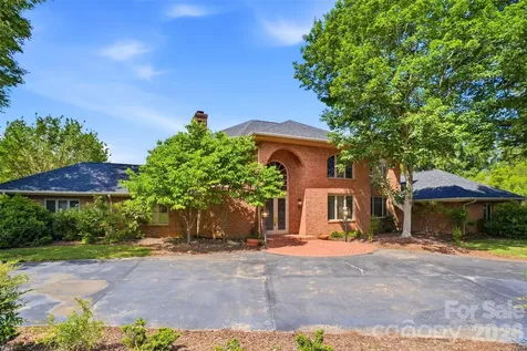 108 Wyndham Cove Cherryville NC 28021