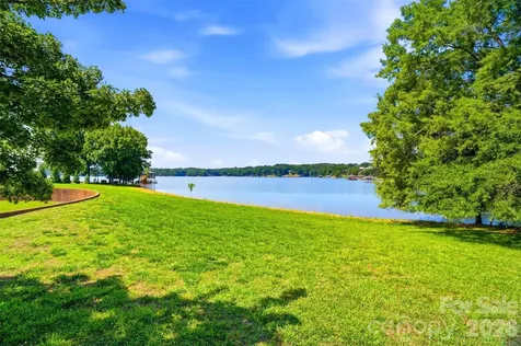 108 Wyndham Cove Cherryville NC 28021