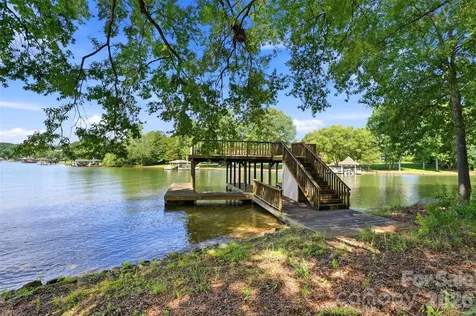 108 Wyndham Cove Cherryville NC 28021