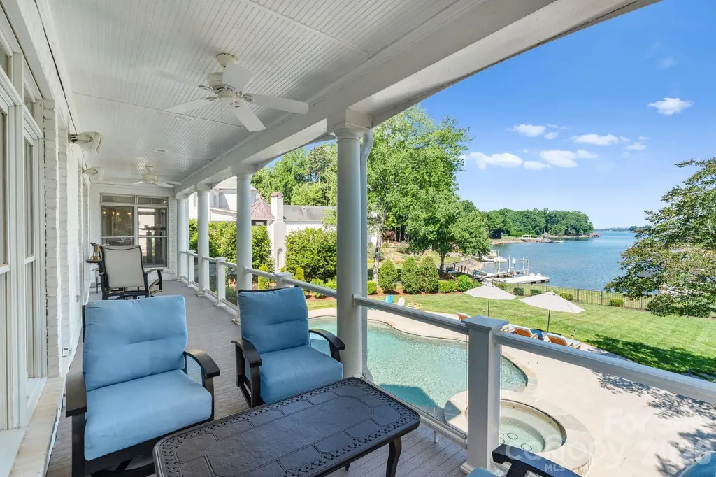 19300 Mary Ardrey Circle Cornelius NC 28031