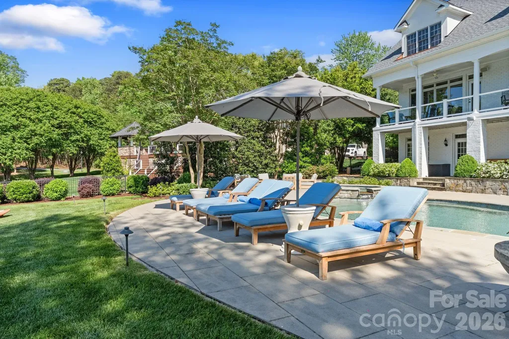 19300 Mary Ardrey Circle Cornelius NC 28031