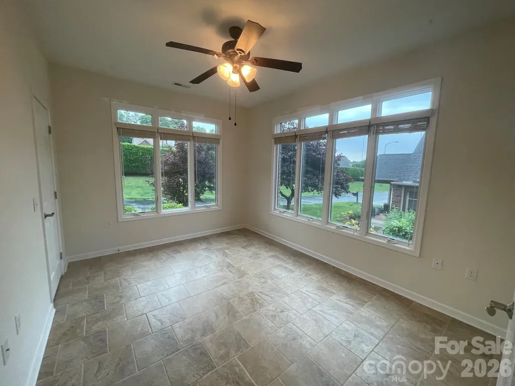 473 26th Avenue NE Hickory NC 28601