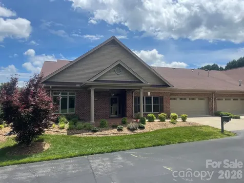 473 26th Avenue NE Hickory NC 28601