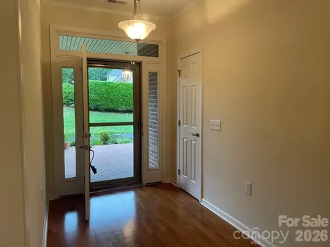 473 26th Avenue NE Hickory NC 28601